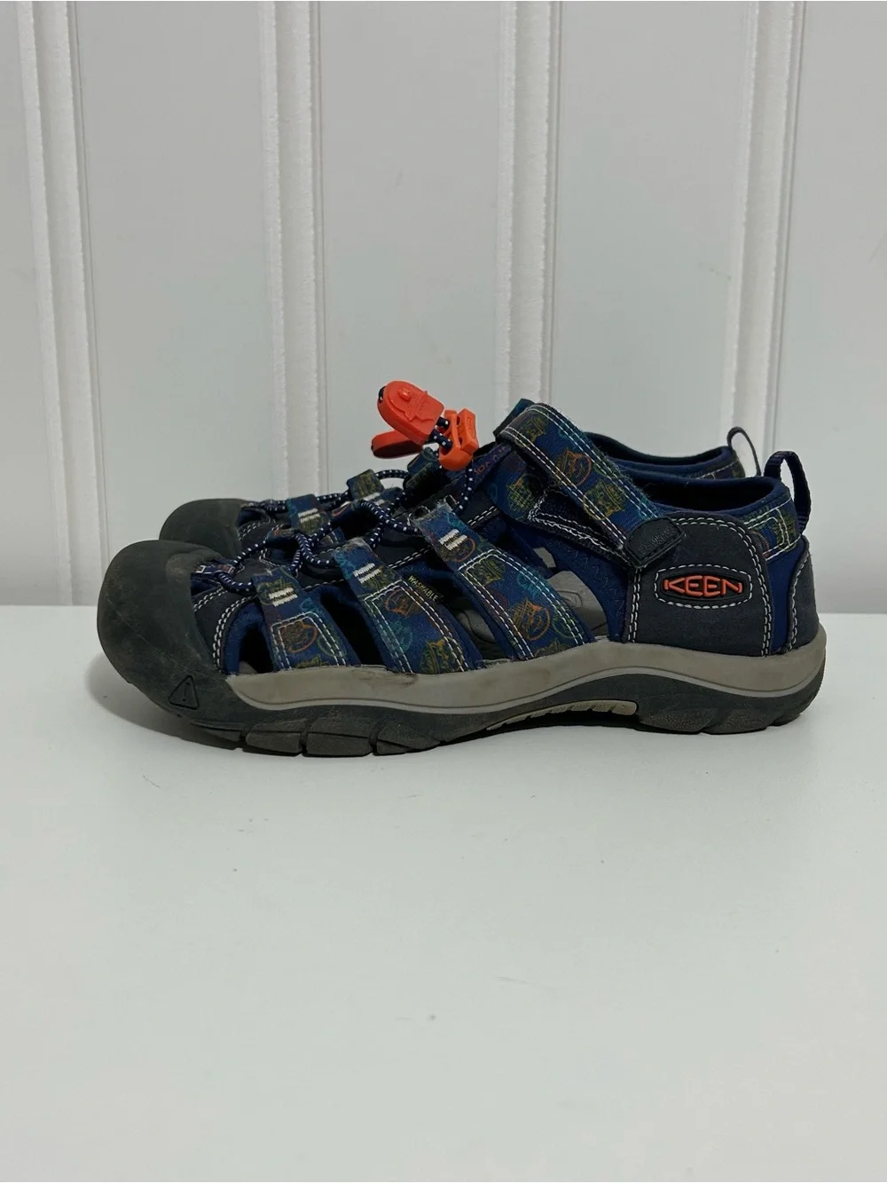 Keen Newport Kids Navy Blue Sandals with Orange Accents Smokey the bear